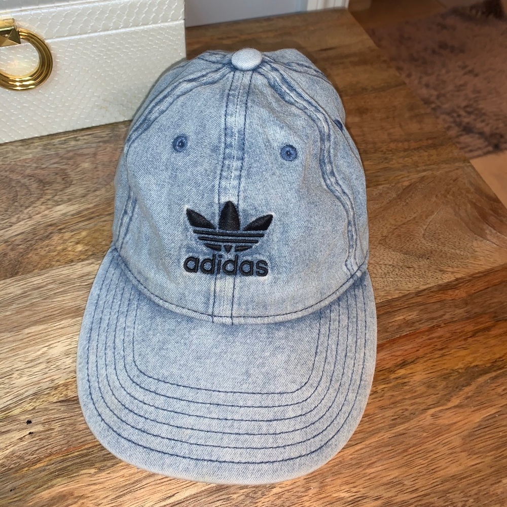 Jean adidas hat